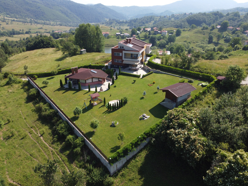 Продава КЪЩА, област Смолян, с. Горна Арда • 2000000 € / 3911660.00 лв. • 38508399 1 — Holmes.bg Продава КЪЩА, област Смолян, с. Горна Арда • 2000000 € / 3911660.00 лв. • 38508399 1