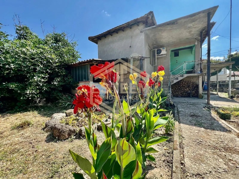 Продава КЪЩА, област Русе, с. Щръклево • 73700 € • 49054829 1 — Holmes.bg Продава КЪЩА, област Русе, с. Щръклево • 73700 € • 49054829 1