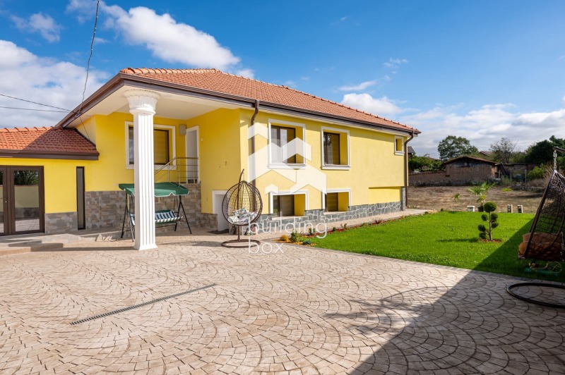 Продава КЪЩА, област Пловдив, с. Старосел • 299988 € / 586725.53 лв. • 90622828 1 — Holmes.bg Продава КЪЩА, област Пловдив, с. Старосел • 299988 € / 586725.53 лв. • 90622828 1