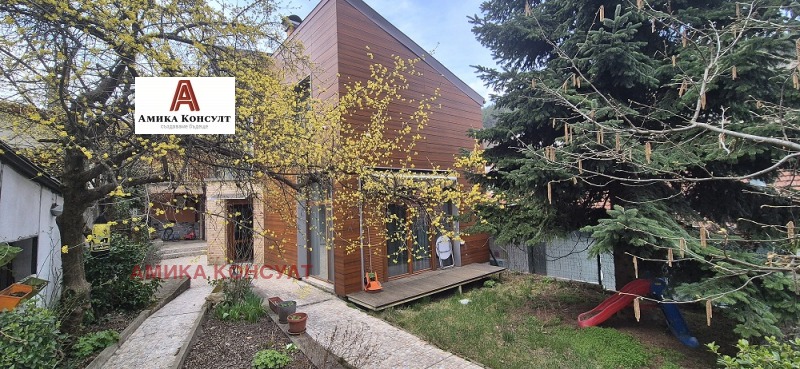 Продава КЪЩА, град София, Княжево • 695000 € / 1359301.85 лв. • 41599774 1 — Holmes.bg Продава КЪЩА, град София, Княжево • 695000 € / 1359301.85 лв. • 41599774 1