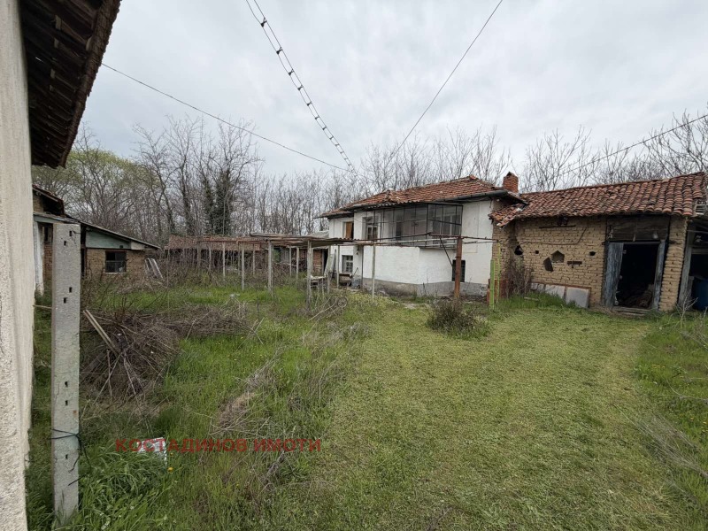 Продава КЪЩА, област Пловдив, с. Стрелци • 22500 € • 59452431 1 — Holmes.bg Продава КЪЩА, област Пловдив, с. Стрелци • 22500 € • 59452431 1