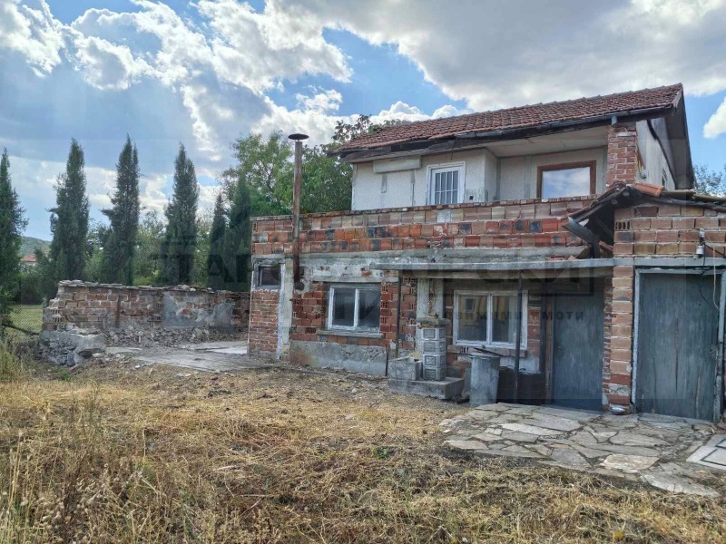 Продава КЪЩА, област Стара Загора, с. Лозен • 56800 € • 60885876 1 — Holmes.bg Продава КЪЩА, област Стара Загора, с. Лозен • 56800 € • 60885876 1