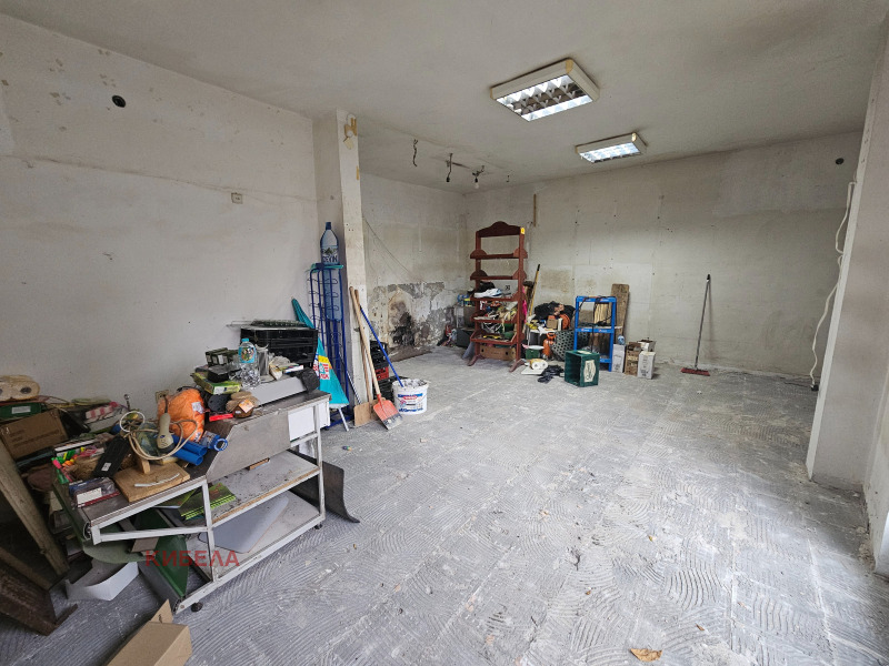 Продава МАГАЗИН, град Плевен, 9-ти квартал • 82000 € / 160378.06 лв. • 13938284 1 — Holmes.bg Продава МАГАЗИН, град Плевен, 9-ти квартал • 82000 € / 160378.06 лв. • 13938284 1