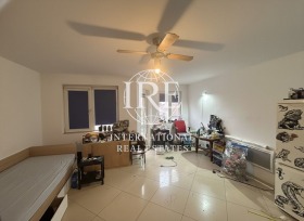 2-СТАЕН, 72 m2 - Holmes.bg 2-СТАЕН, 72 m2