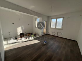 ЕТАЖ ОТ КЪЩА, 90 m2 - Holmes.bg ЕТАЖ ОТ КЪЩА, 90 m2