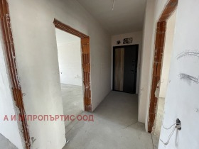Обява Продава 3-СТАЕН,град Благоевград, Широк център