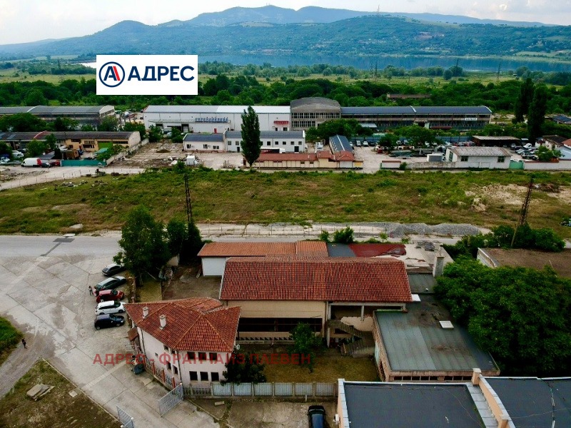 Продава ПРОМ. ПОМЕЩЕНИЕ, град Враца, Промишлена зона - Изток • 288000 € / 563279.04 лв. • 62115529 1 — Holmes.bg Продава ПРОМ. ПОМЕЩЕНИЕ, град Враца, Промишлена зона - Изток • 288000 € / 563279.04 лв. • 62115529 1