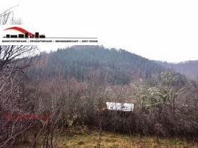 ПАРЦЕЛ, 820 m2 - Holmes.bg ПАРЦЕЛ, 820 m2