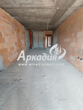 Продажба на тристайни апартаменти в град Пловдив — страница 9 - изображение 12 