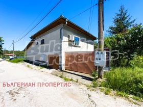 Обява Продава КЪЩА,с. Куманово, област Варна