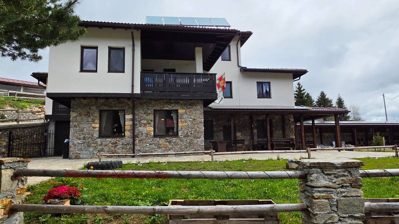 Продава ХОТЕЛ, област Смолян, с. Гела • 980000 € / 1916713.40 лв. • 85000566 1 — Holmes.bg Продава ХОТЕЛ, област Смолян, с. Гела • 980000 € / 1916713.40 лв. • 85000566 1