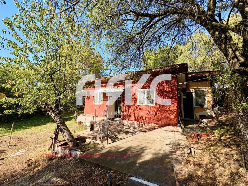 Продава КЪЩА, област София, гр. Годеч • 61500 € • 11149452 1 — Holmes.bg Продава КЪЩА, област София, гр. Годеч • 61500 € • 11149452 1