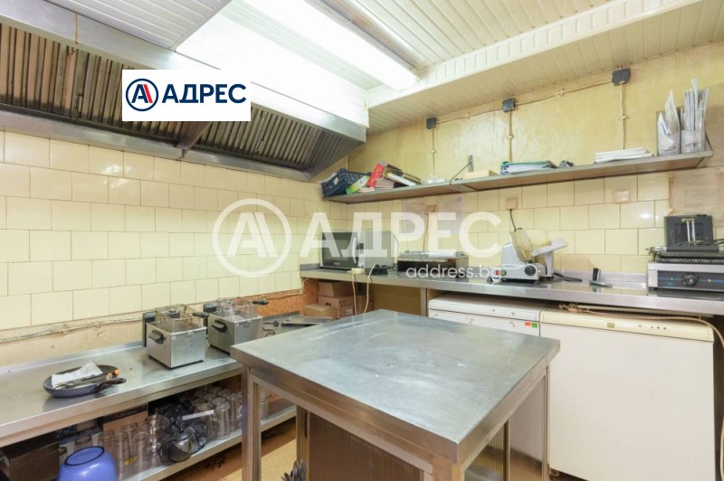 Продава МАГАЗИН, град Варна, Център • 420000 € / 821448.60 лв. • 93669183 1 — Holmes.bg Продава МАГАЗИН, град Варна, Център • 420000 € / 821448.60 лв. • 93669183 1