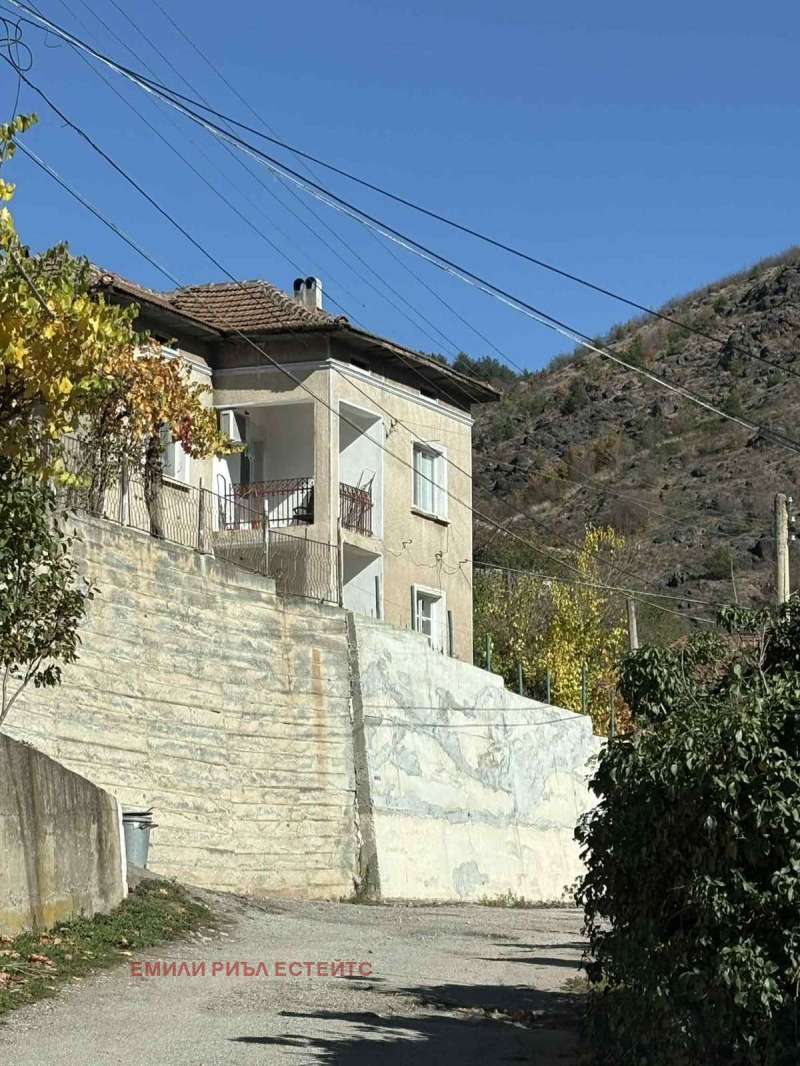 Продава КЪЩА, област Враца, с. Зверино • 40904 € / 80001.27 лв. • 80932902 1 — Holmes.bg Продава КЪЩА, област Враца, с. Зверино • 40904 € / 80001.27 лв. • 80932902 1