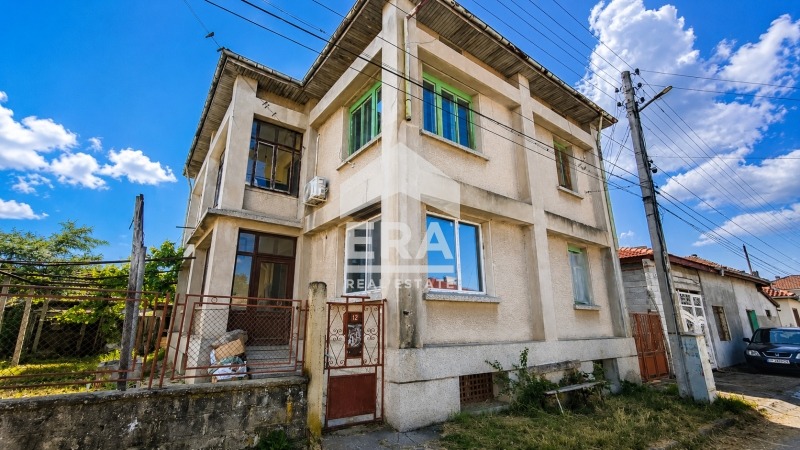 Продава КЪЩА, област Търговище, гр. Попово • 97000 € • 70827595 1 — Holmes.bg Продава КЪЩА, област Търговище, гр. Попово • 97000 € • 70827595 1