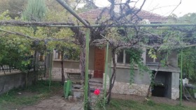 Продажба на къщи в град София - изображение 13 