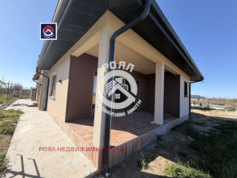 Продава КЪЩА, област Пловдив, с. Оризари • 227999 € / 445927.28 лв. • 84018008 1 — Holmes.bg Продава КЪЩА, област Пловдив, с. Оризари • 227999 € / 445927.28 лв. • 84018008 1