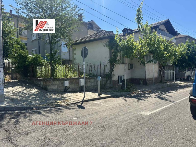 Продава КЪЩА, област Кърджали, гр. Крумовград • 59000 € • 54731983 1 — Holmes.bg Продава КЪЩА, област Кърджали, гр. Крумовград • 59000 € • 54731983 1