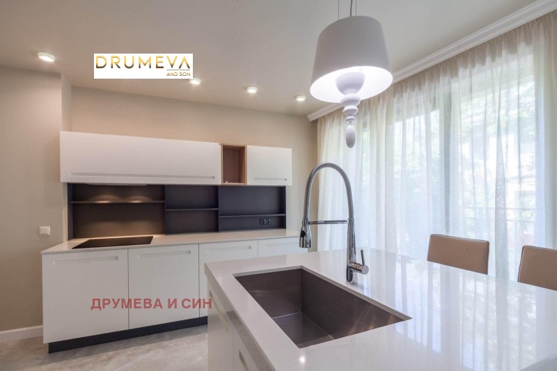 Продава 4-СТАЕН, град Варна, Център • 670000 € / 1310406.10 лв. • 54820332 1 — Holmes.bg Продава 4-СТАЕН, град Варна, Център • 670000 € / 1310406.10 лв. • 54820332 1