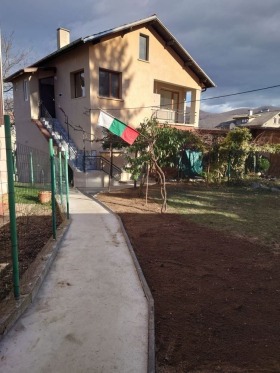 ЕТАЖ ОТ КЪЩА, 80 m2 - Holmes.bg ЕТАЖ ОТ КЪЩА, 80 m2