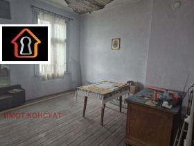 Обява Продава ОФИС,град Враца, Център