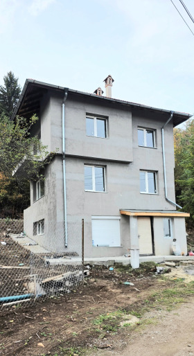 Обява Продава КЪЩА,град София, с. Панчарево