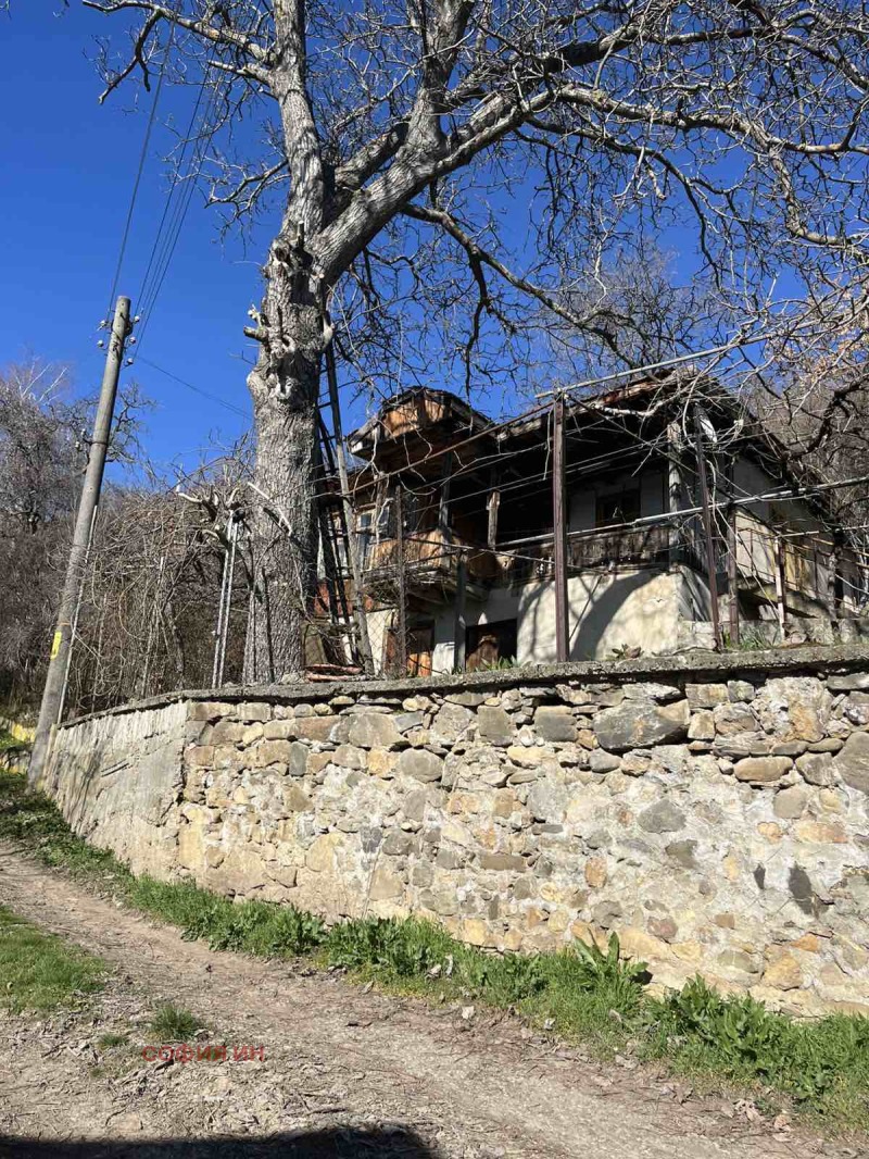 Продава КЪЩА, област Кюстендил, с. Горна Козница • 29000 € • 63752607 1 — Holmes.bg Продава КЪЩА, област Кюстендил, с. Горна Козница • 29000 € • 63752607 1