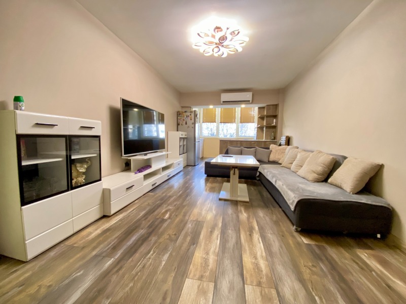 Продава 3-СТАЕН, град София, Дружба 1 • 204900 € / 400749.57 лв. • 58191745 1 — Holmes.bg Продава 3-СТАЕН, град София, Дружба 1 • 204900 € / 400749.57 лв. • 58191745 1