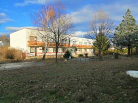 Продажба на промишлени помещения в град Пазарджик - изображение 12 