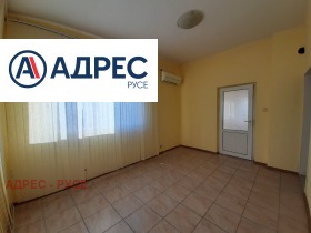 Продава Склад, град Русе