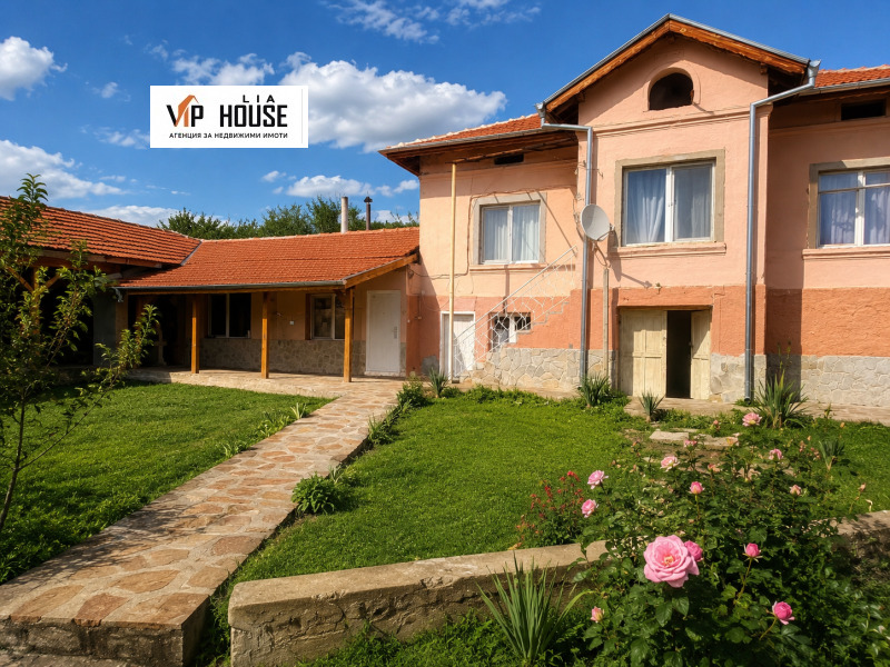 Продава КЪЩА, област Пазарджик, с. Лесичово • 104999 € / 205360.19 лв. • 20776327 1 — Holmes.bg Продава КЪЩА, област Пазарджик, с. Лесичово • 104999 € / 205360.19 лв. • 20776327 1