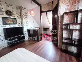 Продава АТЕЛИЕ, ТАВАН | Imot.bg — малка снимка 2