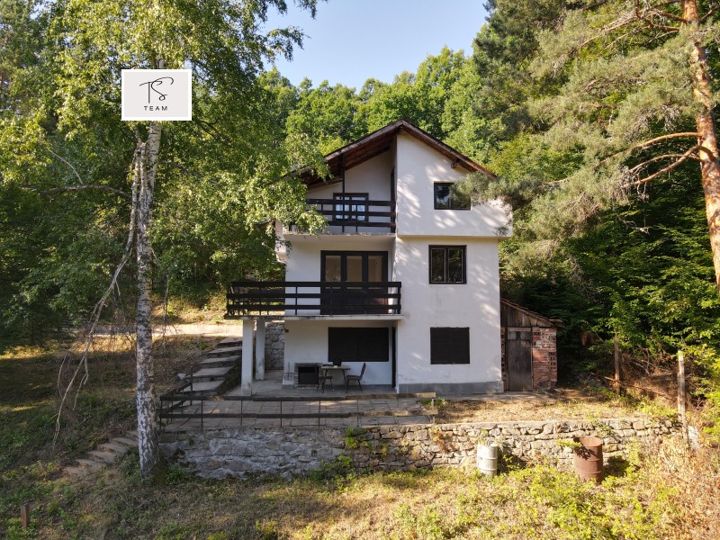 Продава КЪЩА, област София, с. Горни Окол • 90000 € / 176024.70 лв. • 40864683 1 — Holmes.bg Продава КЪЩА, област София, с. Горни Окол • 90000 € / 176024.70 лв. • 40864683 1