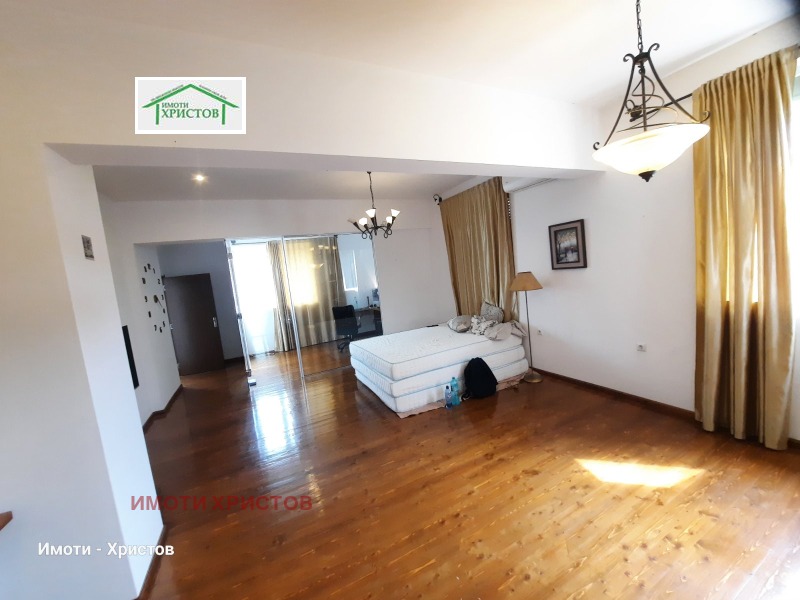 Продава 3-СТАЕН, град Шумен, Добруджански • 150000 € / 293374.50 лв. • 81777803 1 — Holmes.bg Продава 3-СТАЕН, град Шумен, Добруджански • 150000 € / 293374.50 лв. • 81777803 1