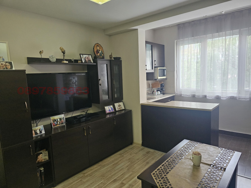 Продава 3-СТАЕН, град Перник, Изток • 128000 € / 250346.24 лв. • 36599718 1 — Holmes.bg Продава 3-СТАЕН, град Перник, Изток • 128000 € / 250346.24 лв. • 36599718 1