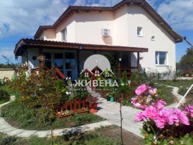 Продажба на имоти в с. Божурец, област Добрич - изображение 11 