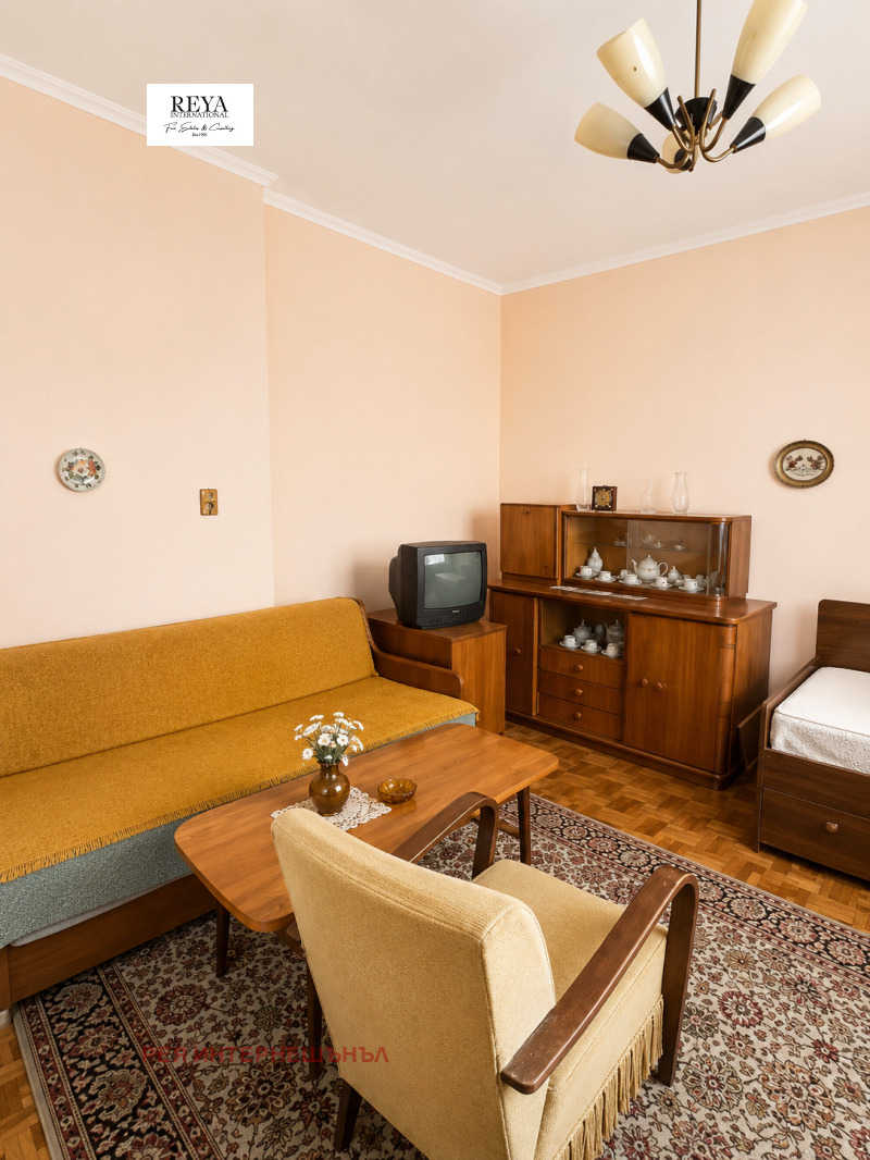 Продава 3-СТАЕН, град София, Център • 320000 € • 36354797 1 — Holmes.bg Продава 3-СТАЕН, град София, Център • 320000 € • 36354797 1