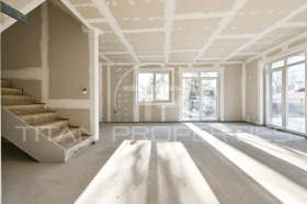 Обява Продава КЪЩА,град София, с. Владая