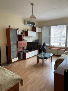 Продава 2-стаен, град София