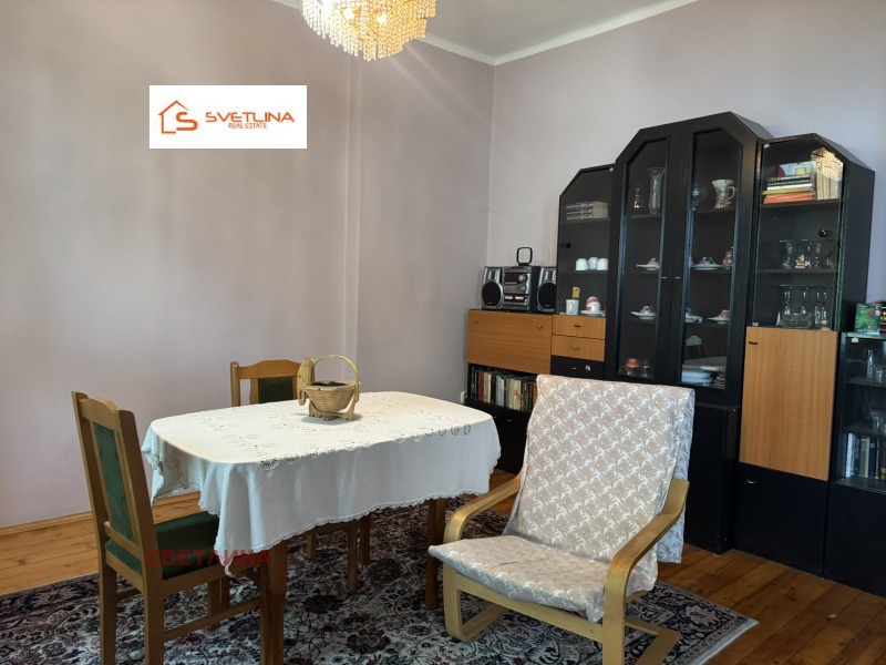Продава 3-СТАЕН, град София, Център • 430000 € • 15156318 1 — Holmes.bg Продава 3-СТАЕН, град София, Център • 430000 € • 15156318 1