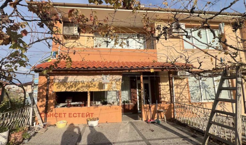 Продава ЕТАЖ ОТ КЪЩА, област Бургас, гр. Поморие • 160000 € / 312932.80 лв. • 94634093 1 — Holmes.bg Продава ЕТАЖ ОТ КЪЩА, област Бургас, гр. Поморие • 160000 € / 312932.80 лв. • 94634093 1