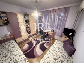 Обява Продава 4-СТАЕН,град Варна, Погреби>