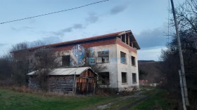 Продажба на имоти в с. Царева ливада, област Габрово - изображение 9 