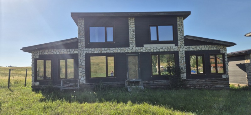 Продава КЪЩА, област Перник, с. Драгичево • 105000 € • 92606385 1 — Holmes.bg Продава КЪЩА, област Перник, с. Драгичево • 105000 € • 92606385 1