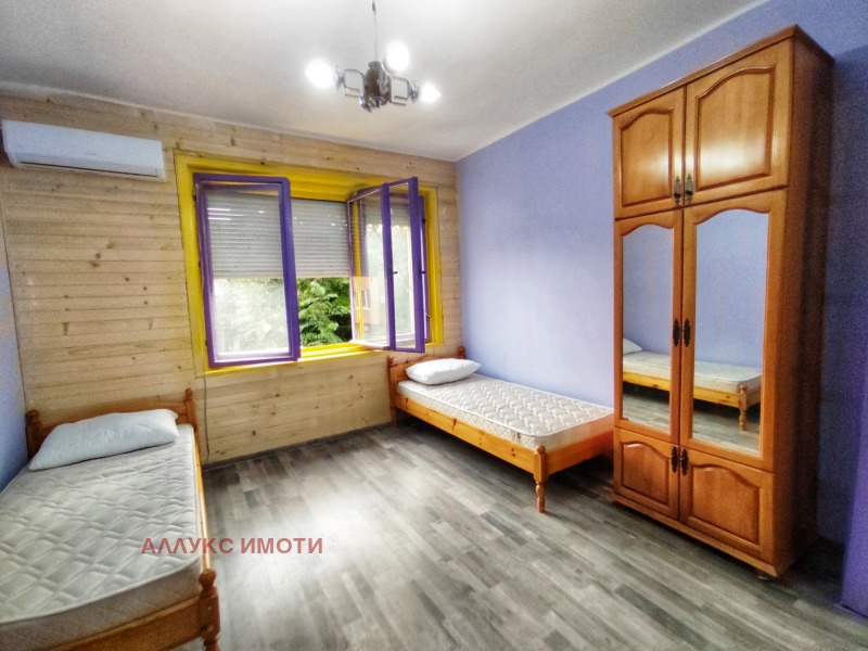 Продава 3-СТАЕН, град Русе, Център • 205000 € • 31641787 1 — Holmes.bg Продава 3-СТАЕН, град Русе, Център • 205000 € • 31641787 1