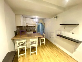 Обява Продава 2-СТАЕН,град Варна, Цветен квартал