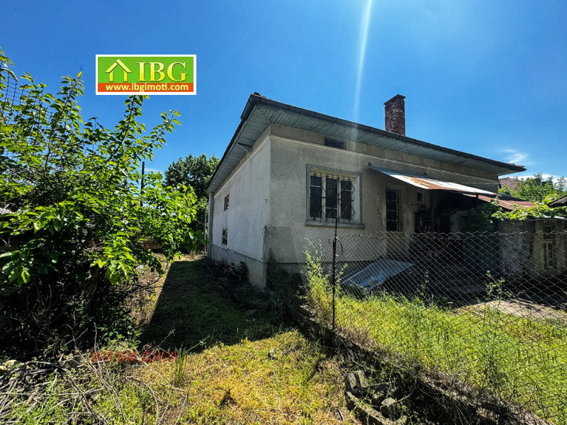 Продава КЪЩА, област Русе, с. Баниска • 43500 € / 85078.60 лв. • 74417137 1 — Holmes.bg Продава КЪЩА, област Русе, с. Баниска • 43500 € / 85078.60 лв. • 74417137 1