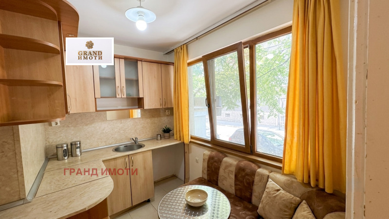 Продава 3-СТАЕН, град Русе, Център • 124900 € • 44911144 1 — Holmes.bg Продава 3-СТАЕН, град Русе, Център • 124900 € • 44911144 1