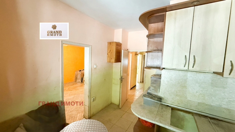 Продава 3-СТАЕН, град Русе, Център • 129900 € / 254062.32 лв. • 44911144 1 — Holmes.bg Продава 3-СТАЕН, град Русе, Център • 129900 € / 254062.32 лв. • 44911144 1