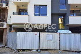 ГАРАЖ, ПАРКОМЯСТО, 50 m2 - Holmes.bg ГАРАЖ, ПАРКОМЯСТО, 50 m2